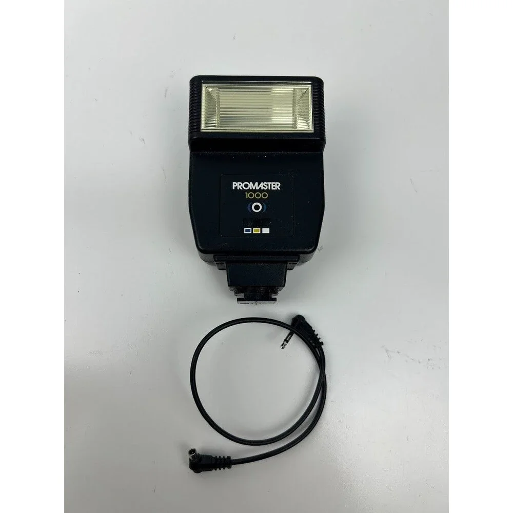 Promatic FA 1000 Universal Shoe Mount Camera Flash With Cord and Original Box